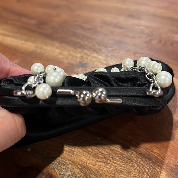 Carolee Mini Hand Held Handbag with Bead Pearl Accents - Picture 7 of 7